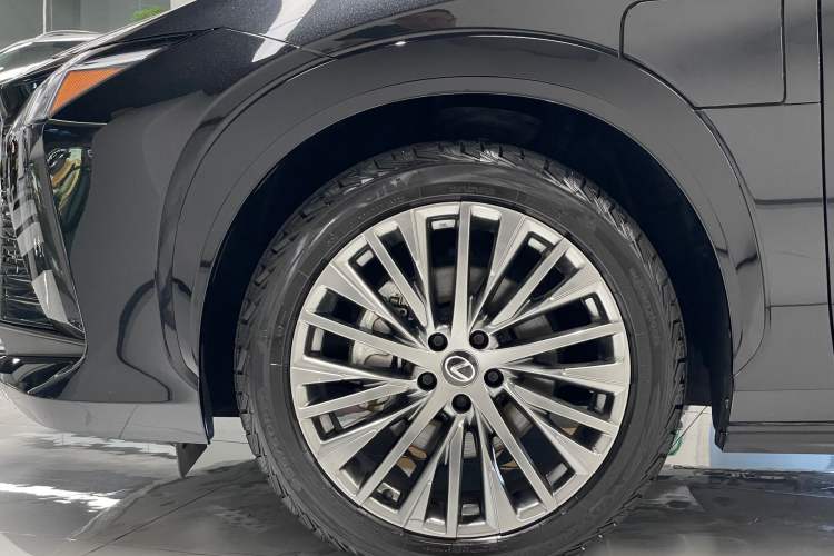 Used Lexus RZ 2023 450e All-Wheel-Drive Luxury Edition Exterior 9