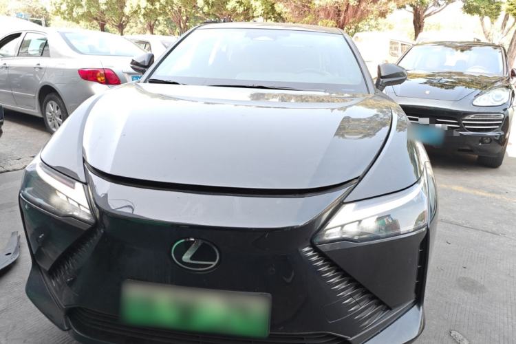 Used Lexus RZ 2023 450e All-Wheel-Drive Long-Range Version Front