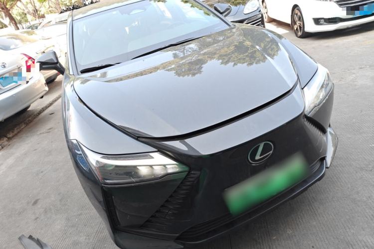 Used Lexus RZ 2023 450e All-Wheel-Drive Long-Range Version Front Right 45 Deg