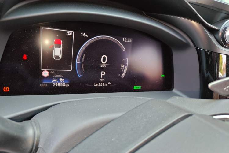 Used Lexus RZ 2023 450e All-Wheel-Drive Long-Range Version Instrument Cluster