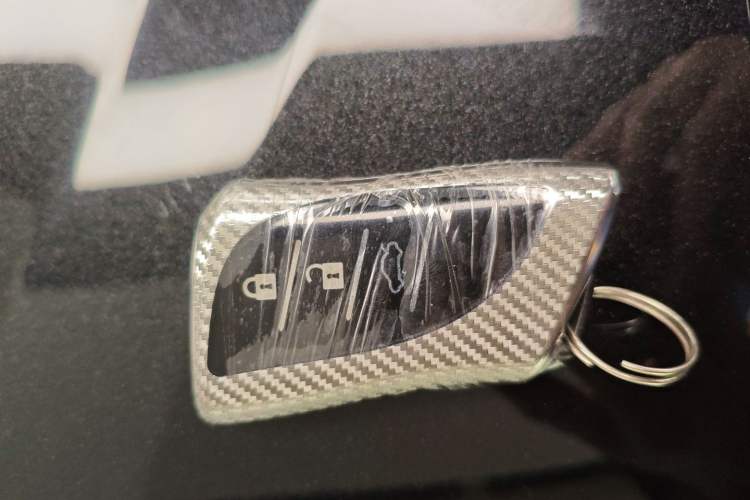 Used Lexus RZ 2023 450e All-Wheel Drive Luxury Edition Interior 1