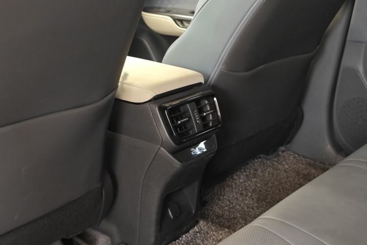 Used Lexus RZ 2023 300e Long-Range Indulgence Edition Interior 12