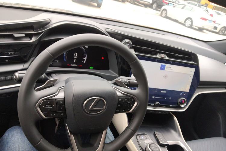 Used Lexus RZ 2023 450e All-Wheel Drive Luxury Edition Interior 2
