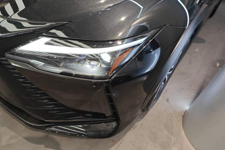 Used Lexus RZ 2023 450e All-Wheel Drive Luxury Edition Left Front Headlight