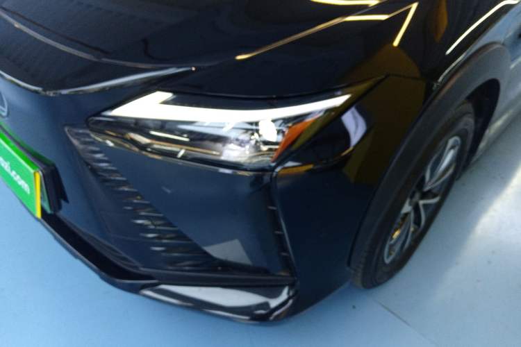 Used Lexus RZ 2023 450e All-Wheel Drive Luxury Edition Left Front Headlight
