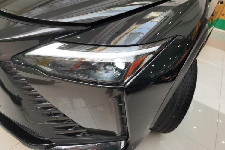 Used Lexus RZ 2023 450e All-Wheel Drive Luxury Edition Left Front Headlight