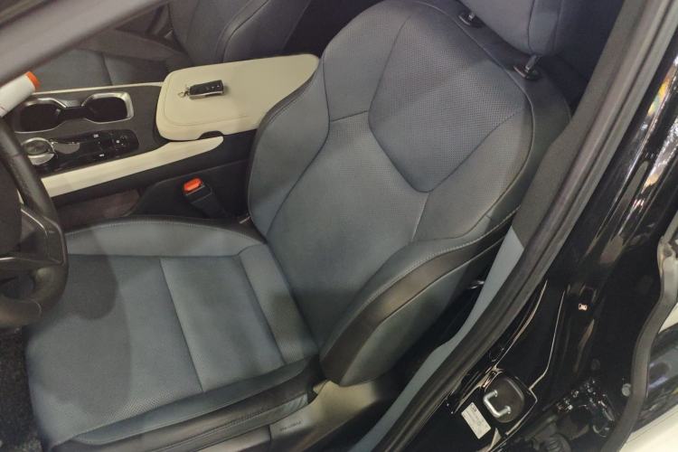 Used Lexus RZ 2023 450e All-Wheel Drive Luxury Edition Left Front Seat