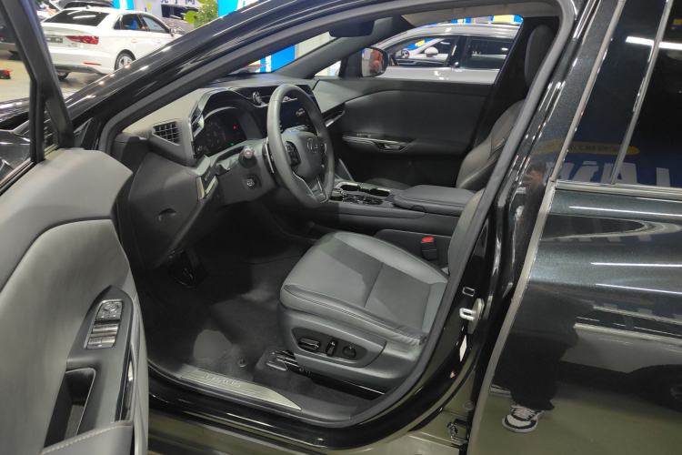 Used Lexus RZ 2023 450e All-Wheel Drive Luxury Edition Left Front Seat
