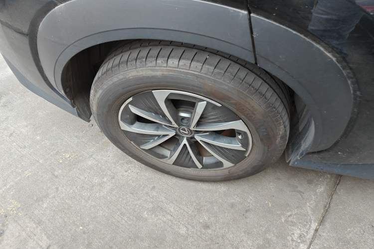 Used Lexus RZ 2023 450e All-Wheel-Drive Long-Range Version Right Rear Wheel Hub