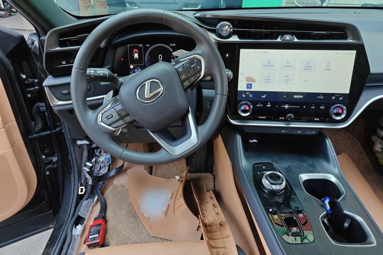 Used Lexus RZ 2023 450e All-Wheel-Drive Long-Range Version Steering Wheel