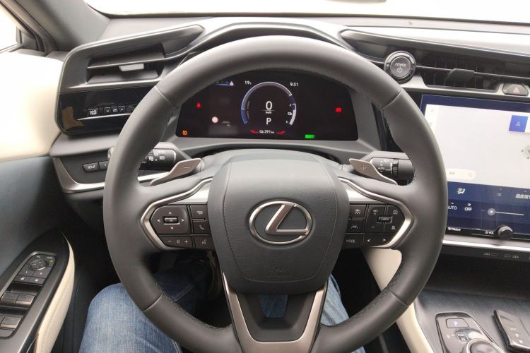 Used Lexus RZ 2023 450e All-Wheel Drive Luxury Edition Steering Wheel