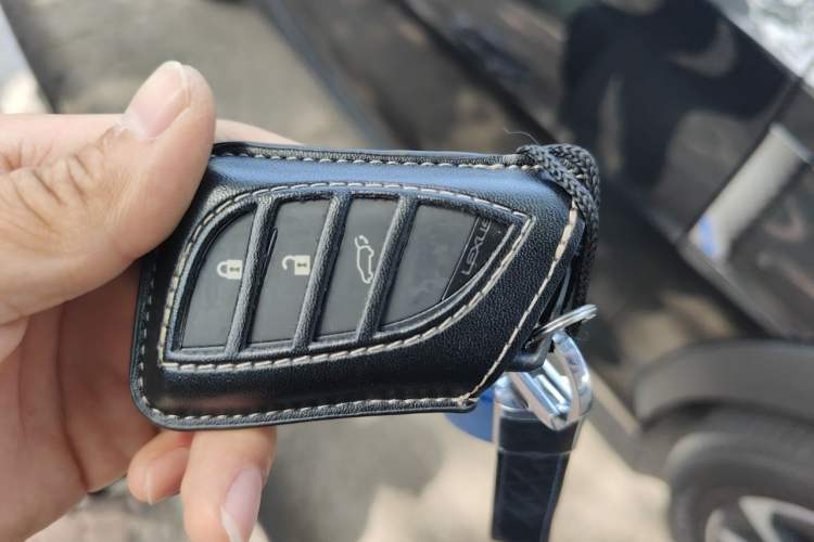Used Lexus RZ 2023 450e All-Wheel Drive Luxury Edition Vehicle Key