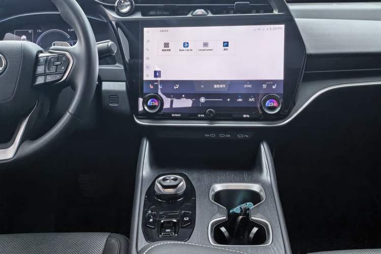 Used Lexus RZ 2023 450e All-Wheel Drive Luxury Edition Audio And AC Panel