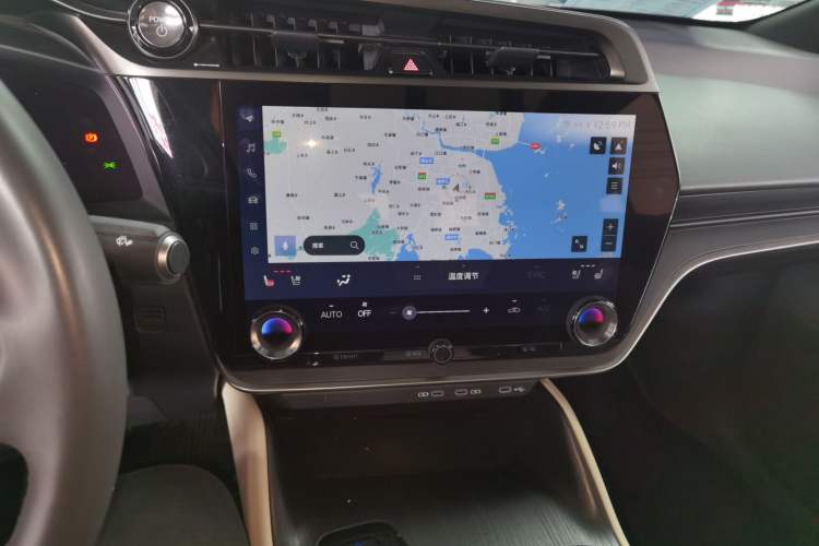Used Lexus RZ 2023 450e All-Wheel Drive Luxury Edition Audio And AC Panel