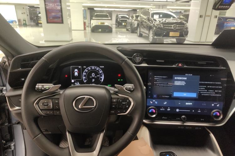 Used Lexus RZ 2023 450e All-Wheel Drive Luxury Edition Center Console