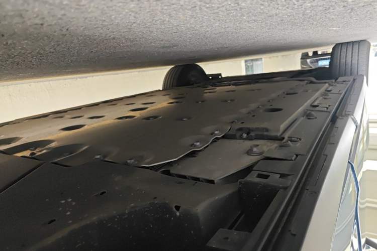 Used Lexus RZ 2023 300e Long-Range Indulgence Edition Chassis Rear Left