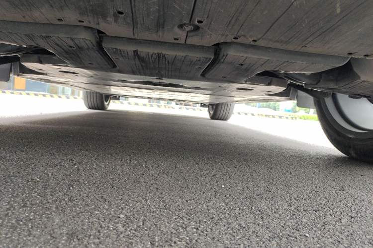 Used Lexus RZ 2023 450e All-Wheel-Drive Luxury Edition Chassis Rear