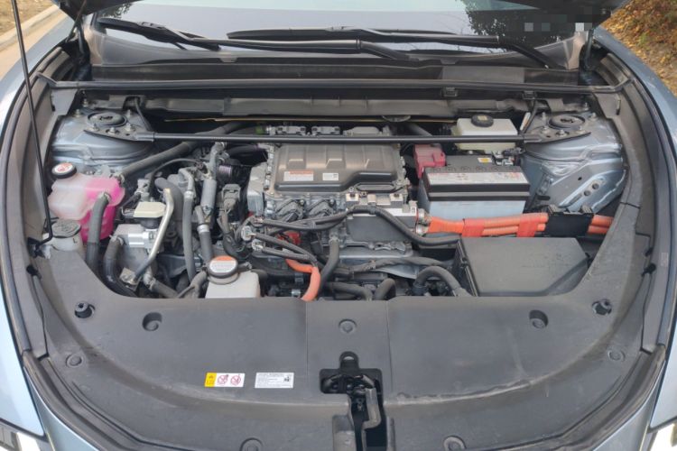 Used Lexus RZ 2023 450e All-Wheel Drive Luxury Edition Engine Bay