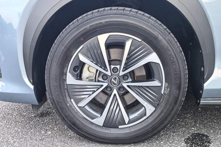 Used Lexus RZ 2023 450e All-Wheel Drive Luxury Edition Exterior 10