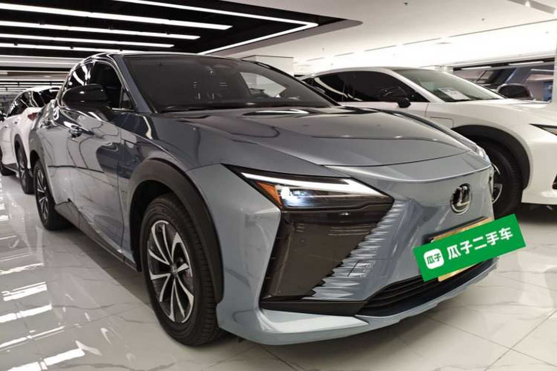 Used Lexus RZ 2023 450e All-Wheel Drive Luxury Edition Exterior 2
