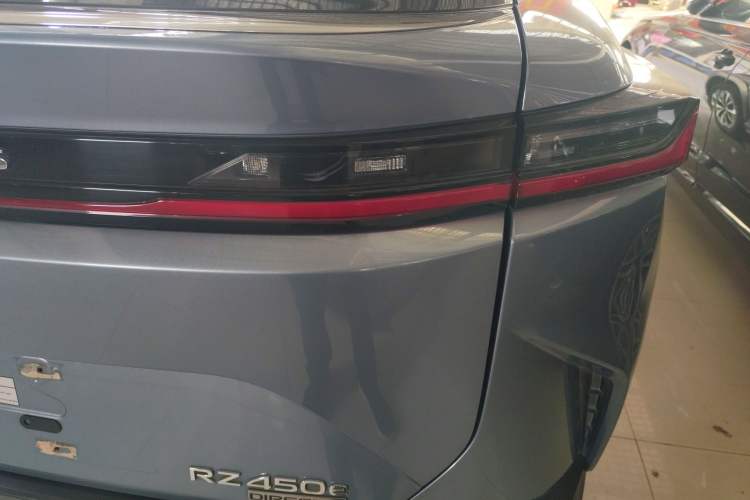 Used Lexus RZ 2023 450e All-Wheel-Drive Long-Range Version Exterior 3