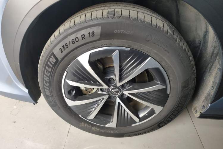 Used Lexus RZ 2023 450e All-Wheel-Drive Long-Range Version Exterior 4