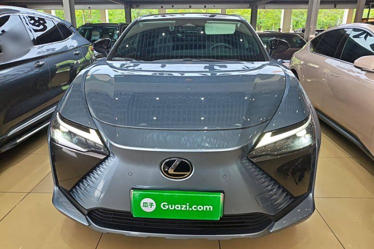 Used Lexus RZ 2023 450e All-Wheel Drive Luxury Edition Exterior 4