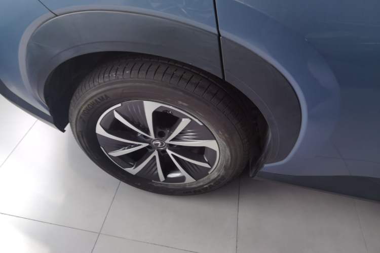 Used Lexus RZ 2023 450e All-Wheel Drive Luxury Edition Exterior 5