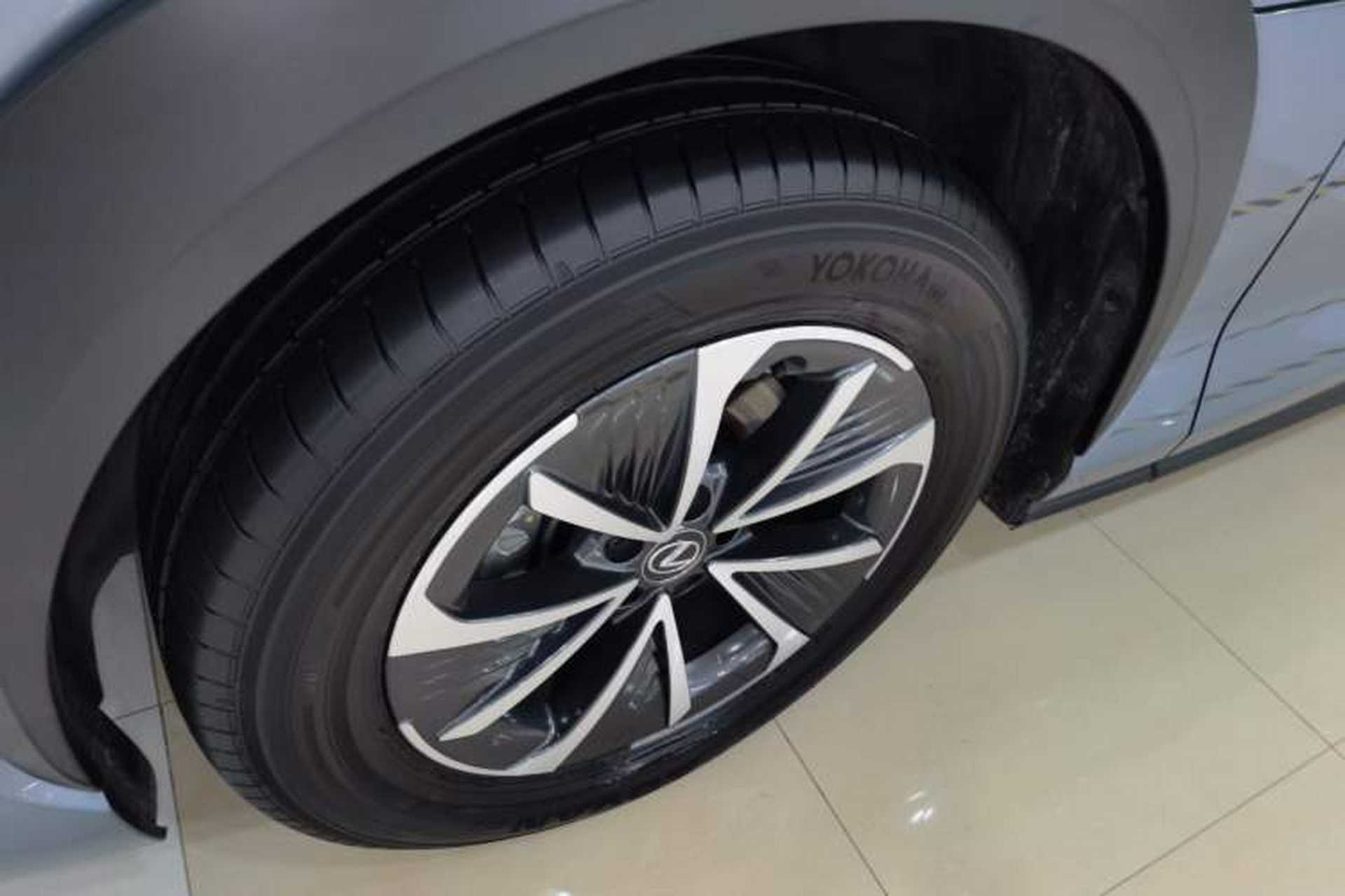 Used Lexus RZ 2023 450e All-Wheel Drive Luxury Edition Exterior 7