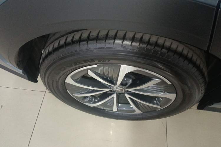 Used Lexus RZ 2023 450e All-Wheel Drive Luxury Edition Exterior 8