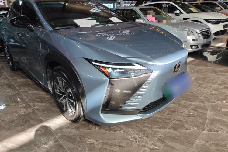 Used Lexus RZ 2023 450e All-Wheel Drive Luxury Edition Front Right 45 Deg