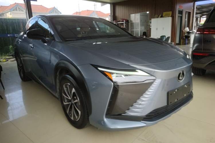 Used Lexus RZ 2023 450e All-Wheel Drive Luxury Edition Front Right 45 Deg