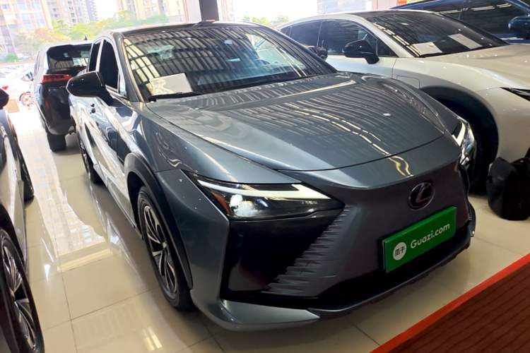 Used Lexus RZ 2023 450e All-Wheel Drive Luxury Edition Front Right 45 Deg