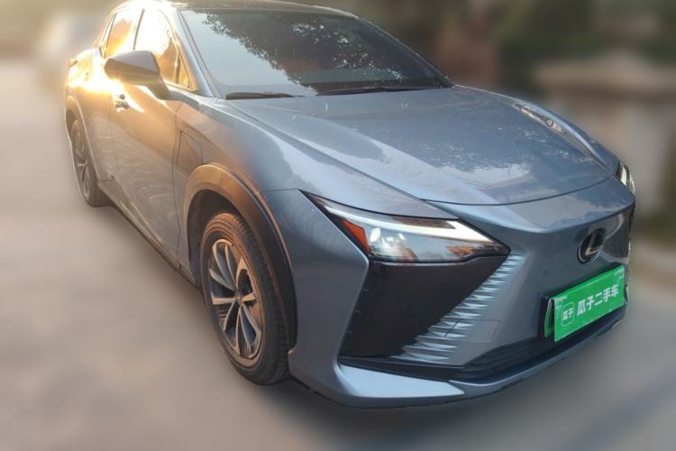 Used Lexus RZ 2023 450e All-Wheel Drive Luxury Edition Front Right 45 Deg