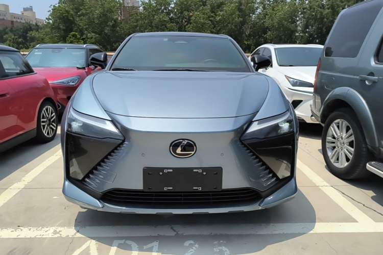 Used Lexus RZ 2023 450e All-Wheel Drive Luxury Edition Front