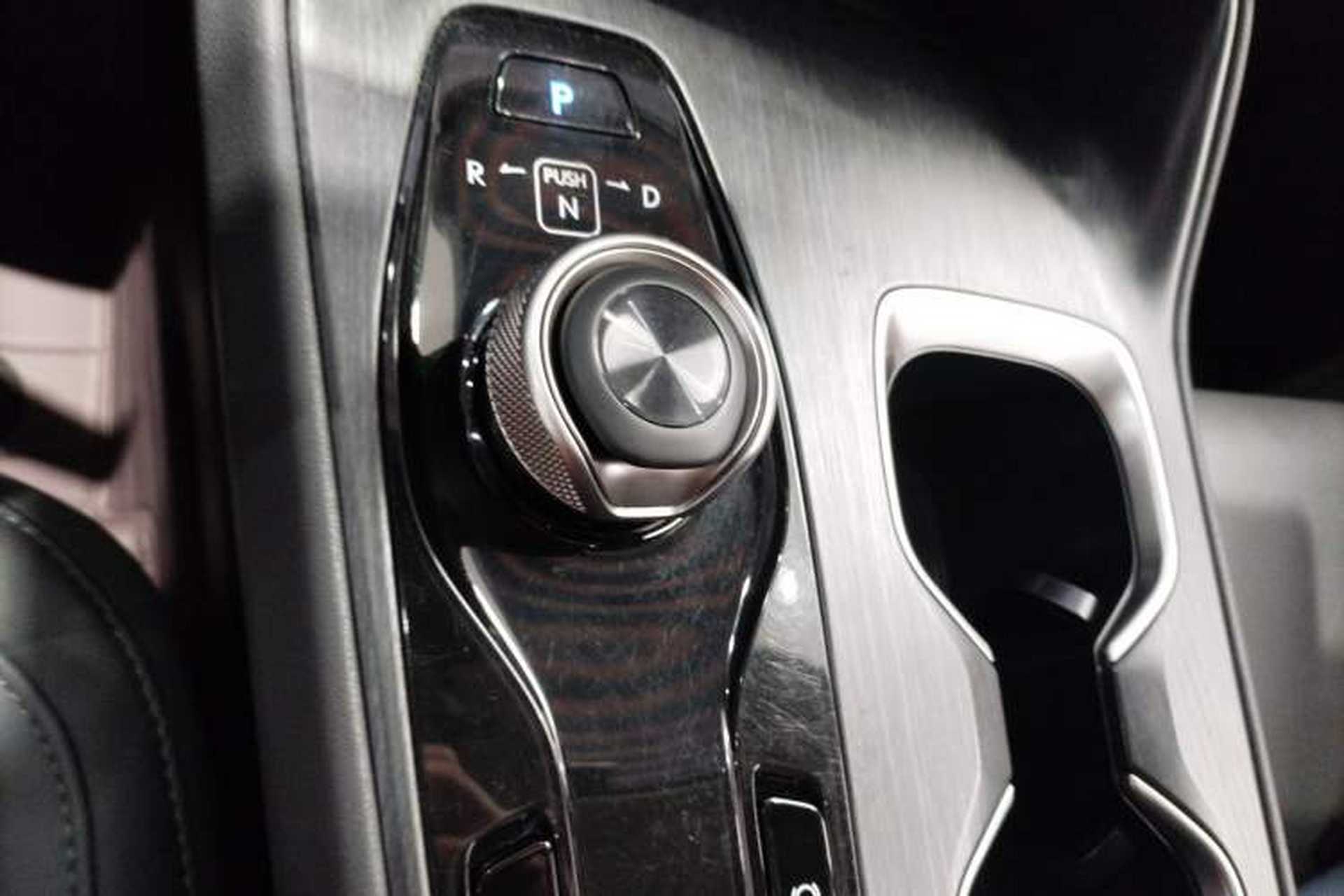 Used Lexus RZ 2023 450e All-Wheel Drive Luxury Edition Gear Lever