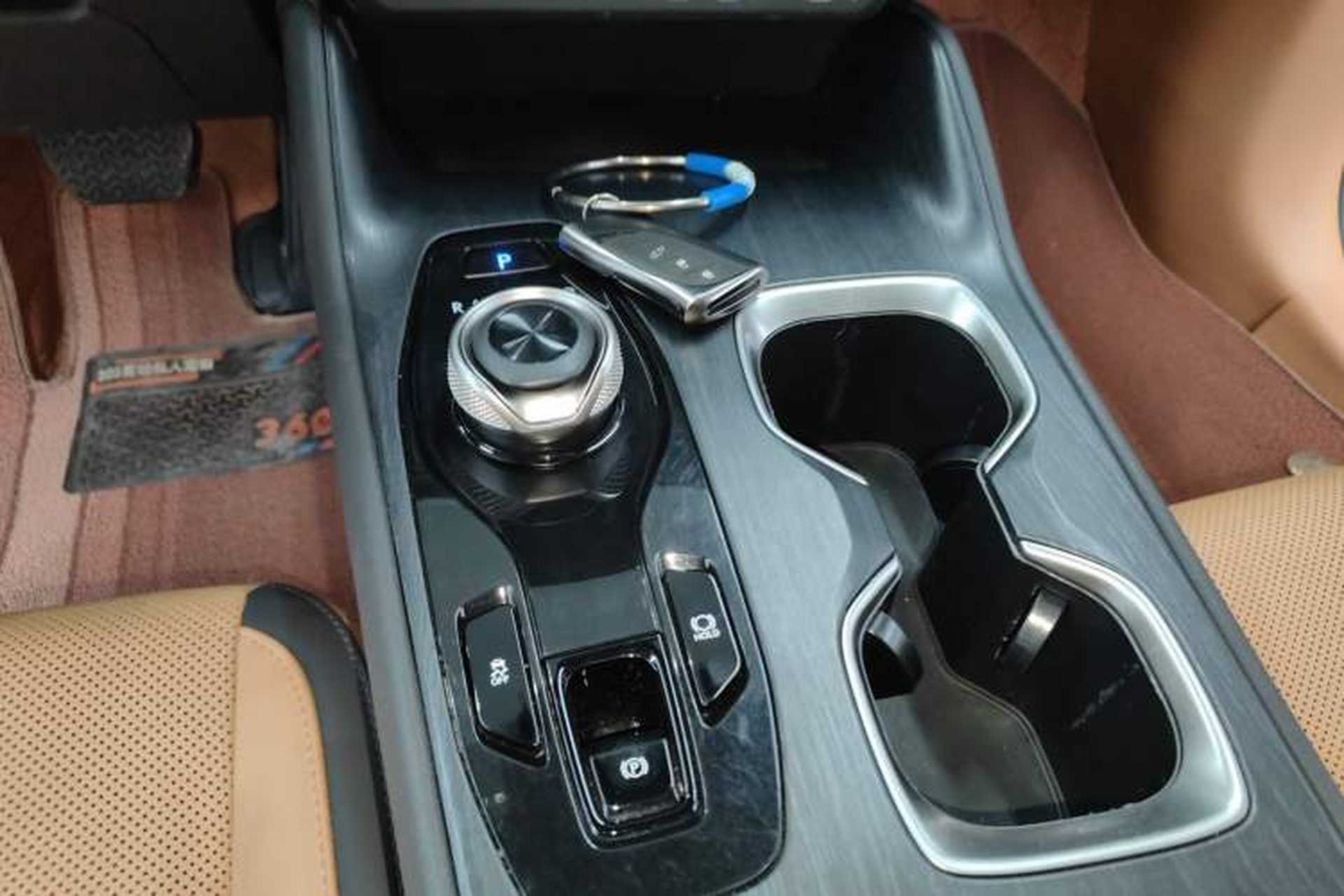 Used Lexus RZ 2023 450e All-Wheel Drive Luxury Edition Gear Lever