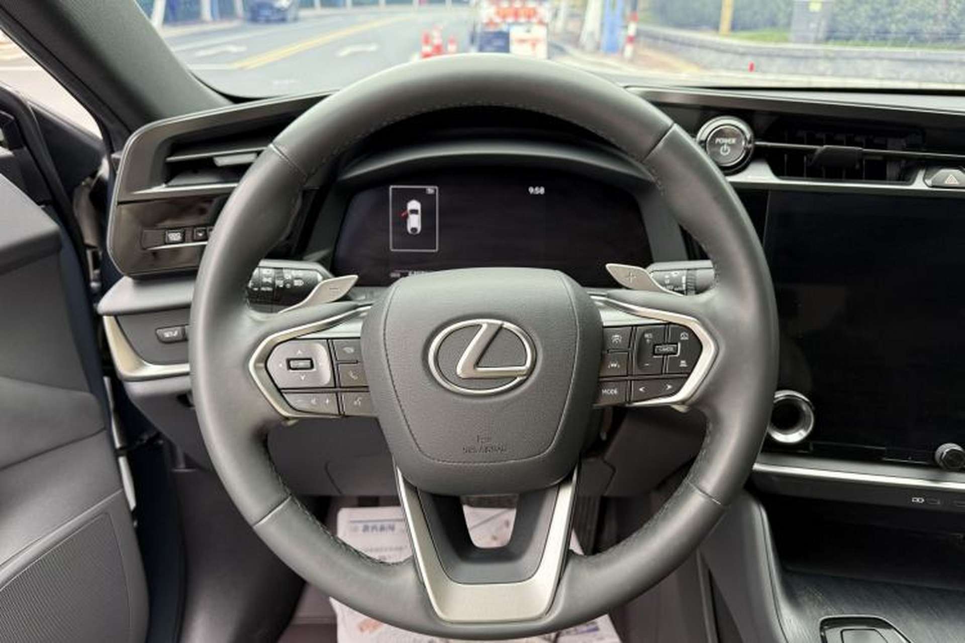 Used Lexus RZ 2023 450e All-Wheel Drive Luxury Edition Interior 2