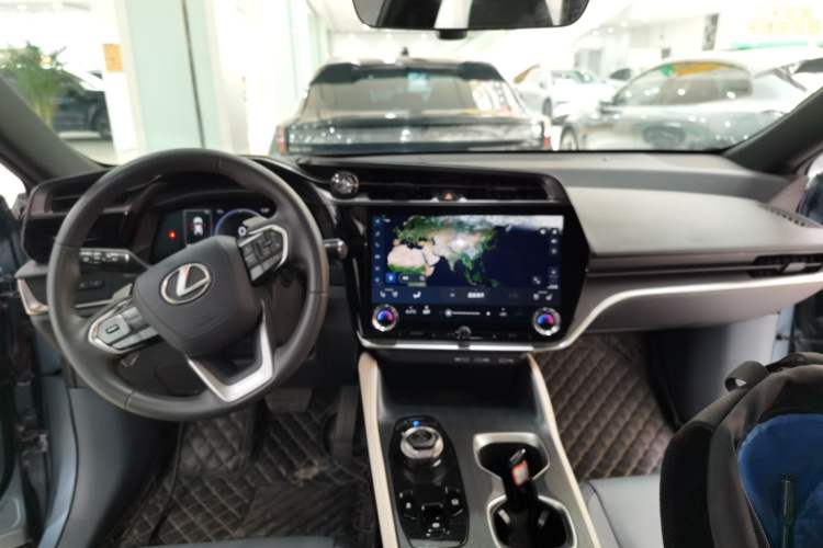 Used Lexus RZ 2023 450e All-Wheel Drive Luxury Edition Interior 2