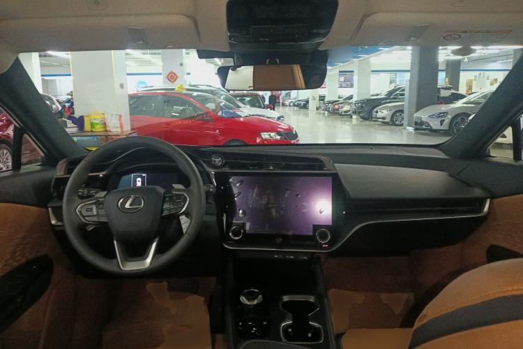Used Lexus RZ 2023 450e All-Wheel Drive Luxury Edition Interior 2