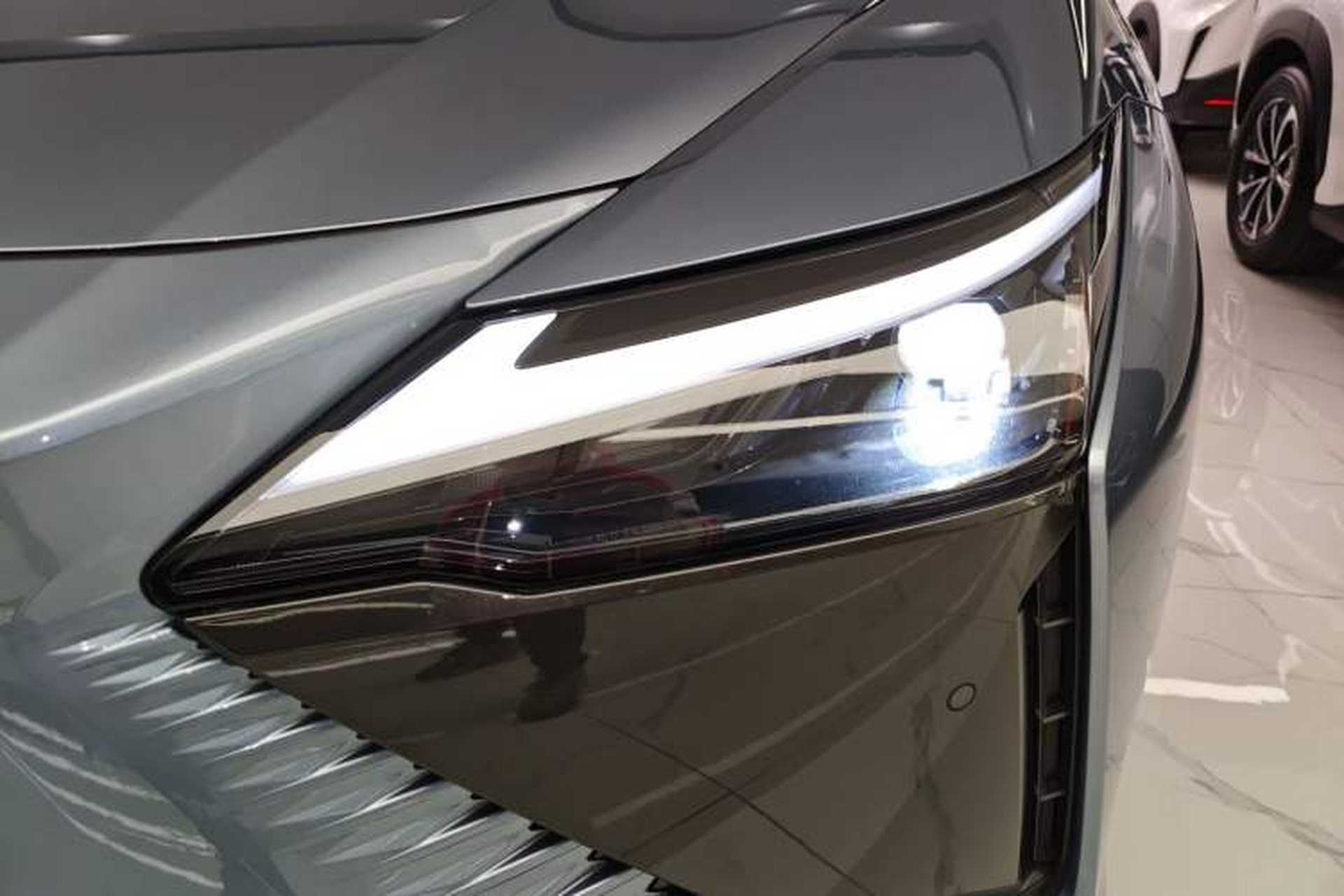 Used Lexus RZ 2023 450e All-Wheel Drive Luxury Edition Left Front Headlight