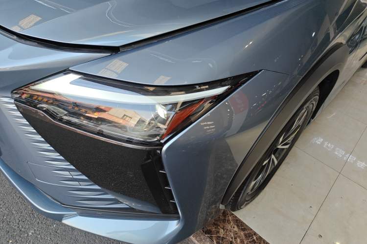 Used Lexus RZ 2023 450e All-Wheel Drive Luxury Edition Left Front Headlight