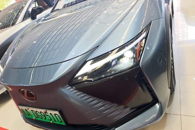 Used Lexus RZ 2023 450e All-Wheel Drive Luxury Edition Left Front Headlight