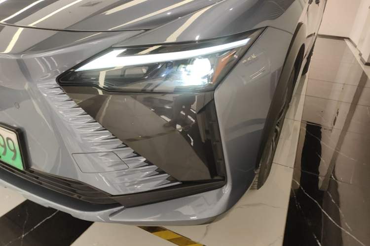 Used Lexus RZ 2023 450e All-Wheel Drive Luxury Edition Left Front Headlight