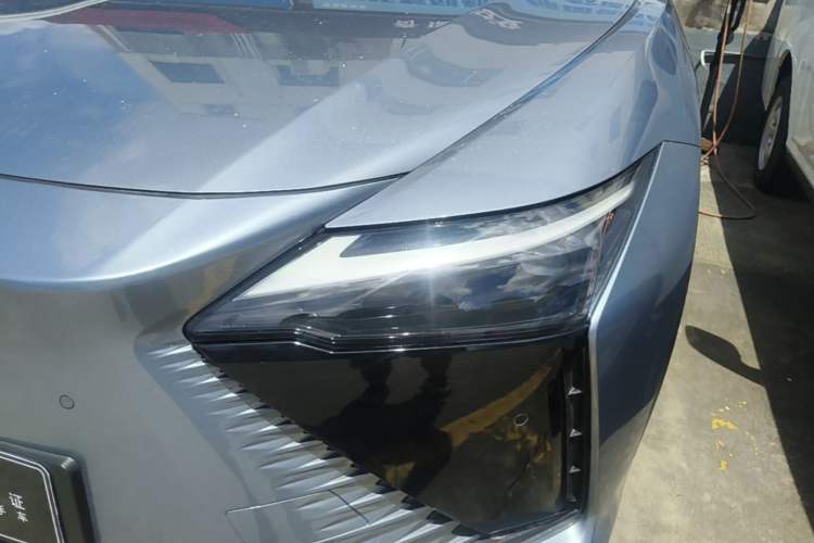 Used Lexus RZ 2023 450e All-Wheel Drive Luxury Edition Left Front Headlight