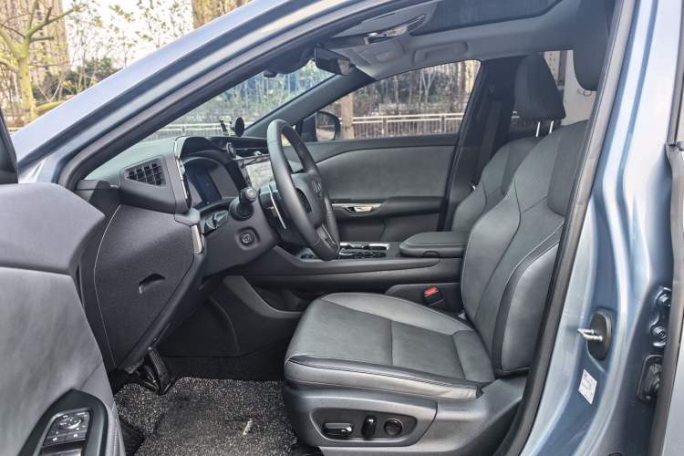 Used Lexus RZ 2023 450e All-Wheel Drive Luxury Edition Left Front Seat