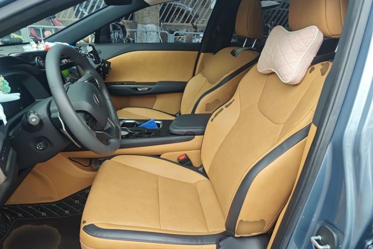 Used Lexus RZ 2023 450e All-Wheel Drive Luxury Edition Left Front Seat