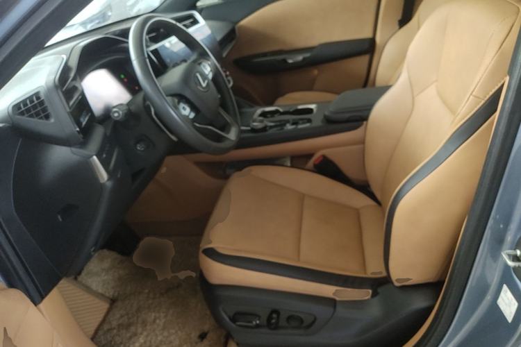 Used Lexus RZ 2023 450e All-Wheel Drive Luxury Edition Left Front Seat