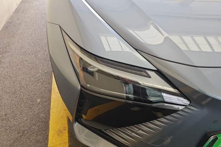 Used Lexus RZ 2023 300e Long-Range Indulgence Edition Right Front Headlight