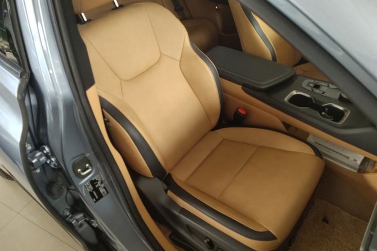 Used Lexus RZ 2023 450e All-Wheel Drive Luxury Edition Right Front Seat